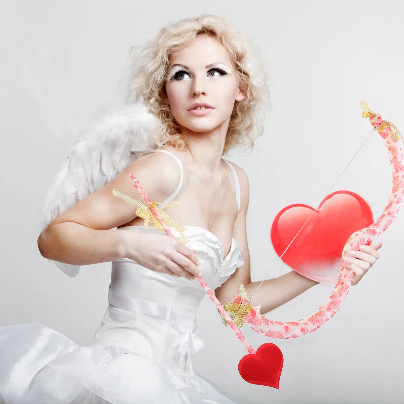 

Cupid Bow and Arrow Set Fashionable Valentine Day Cosplay Props for Wedding Christmas Holiday Party Supplies and Events