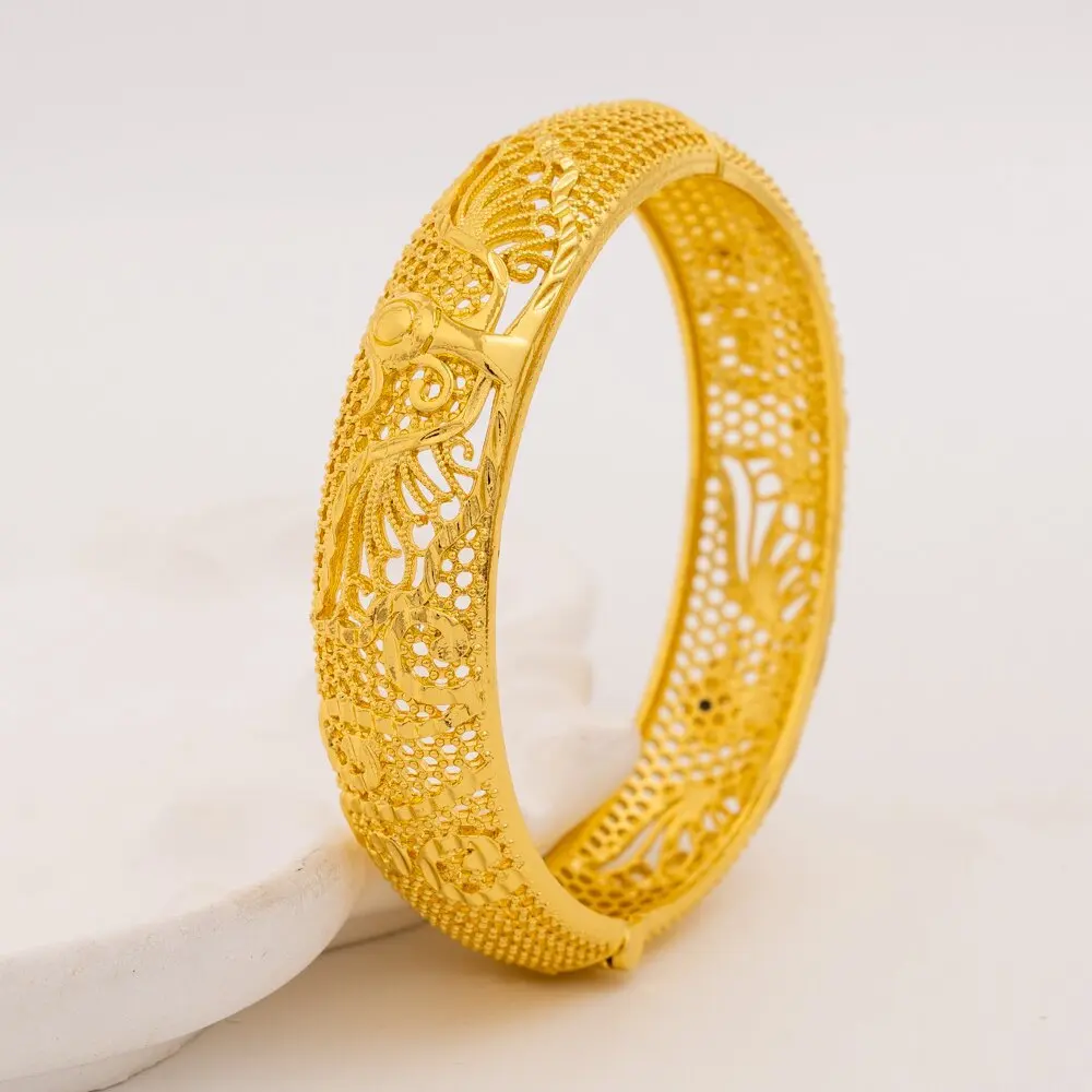 Hollow Clasp Peacock Bangle Women 24K Gold, AU999 - Lively Hollow Peacock, Easy Clasp, Gold Enhances Feminine Elegance