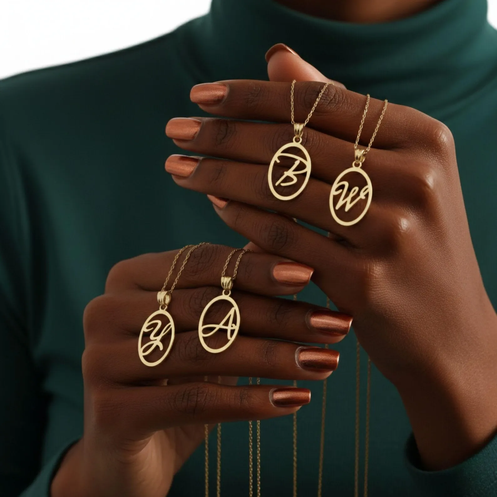 

Овальное ожерелье с инициалом, минималистичный кулон с каллиграфической буквой, изящное золотистое/серебристое украшение для женщин на каждый день