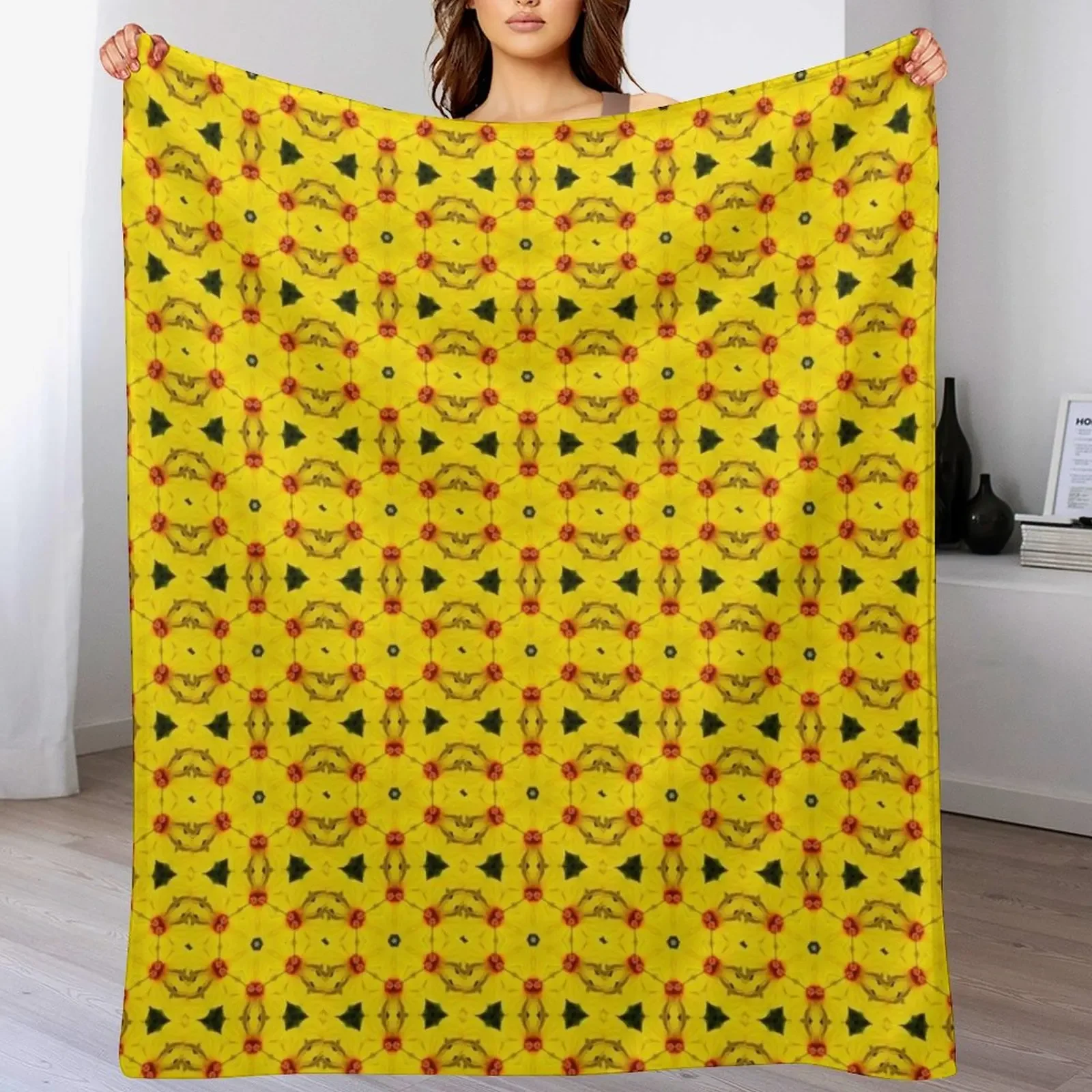 

hibiscus iin spin Throw Blanket Long Lasting Soft Plush Blanket for Daily Use