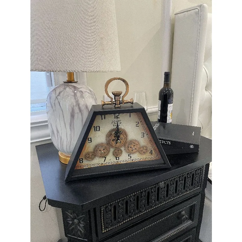 American Vintage Luxury Table Clock Art Creative Rotating Gear Ornament High‑Grade Home Living Room Desktop Decorative Clock