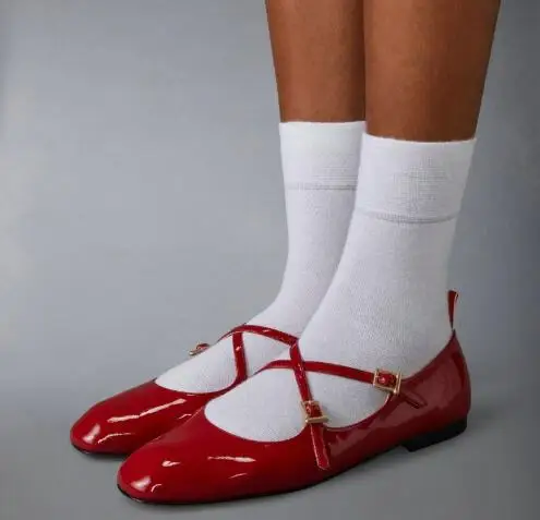

Drop Shipping Red Blue Shiny Patent Leather Cross Strap Buckle Round Toe Flat Loafers Ladies Slip On Casual Flats Shoes Size 45