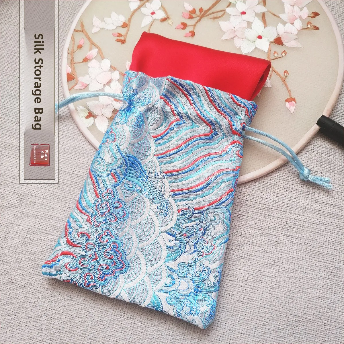 Retro Style Embroidered Silk Charmeuse Jewelry Storage Bag Tie-Top Small Cloth Pouch Soft Silk Scarf Dust Bag for Accessories