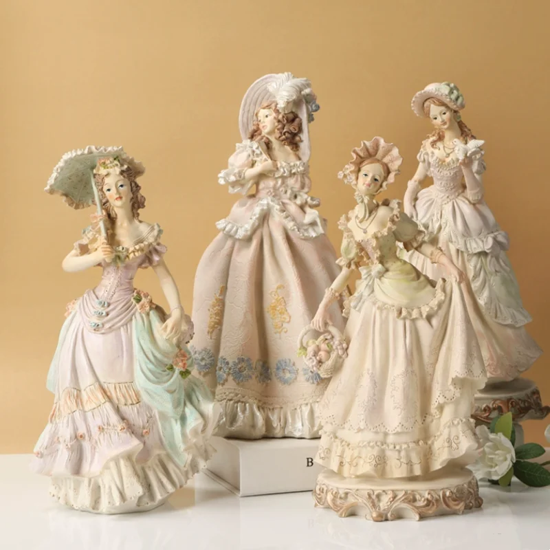 

European Victorian Era Girl Sculptures, Character Decorations, Indoor Sculptures, Resin Crafts, Wedding Gifts, Family Sculptures