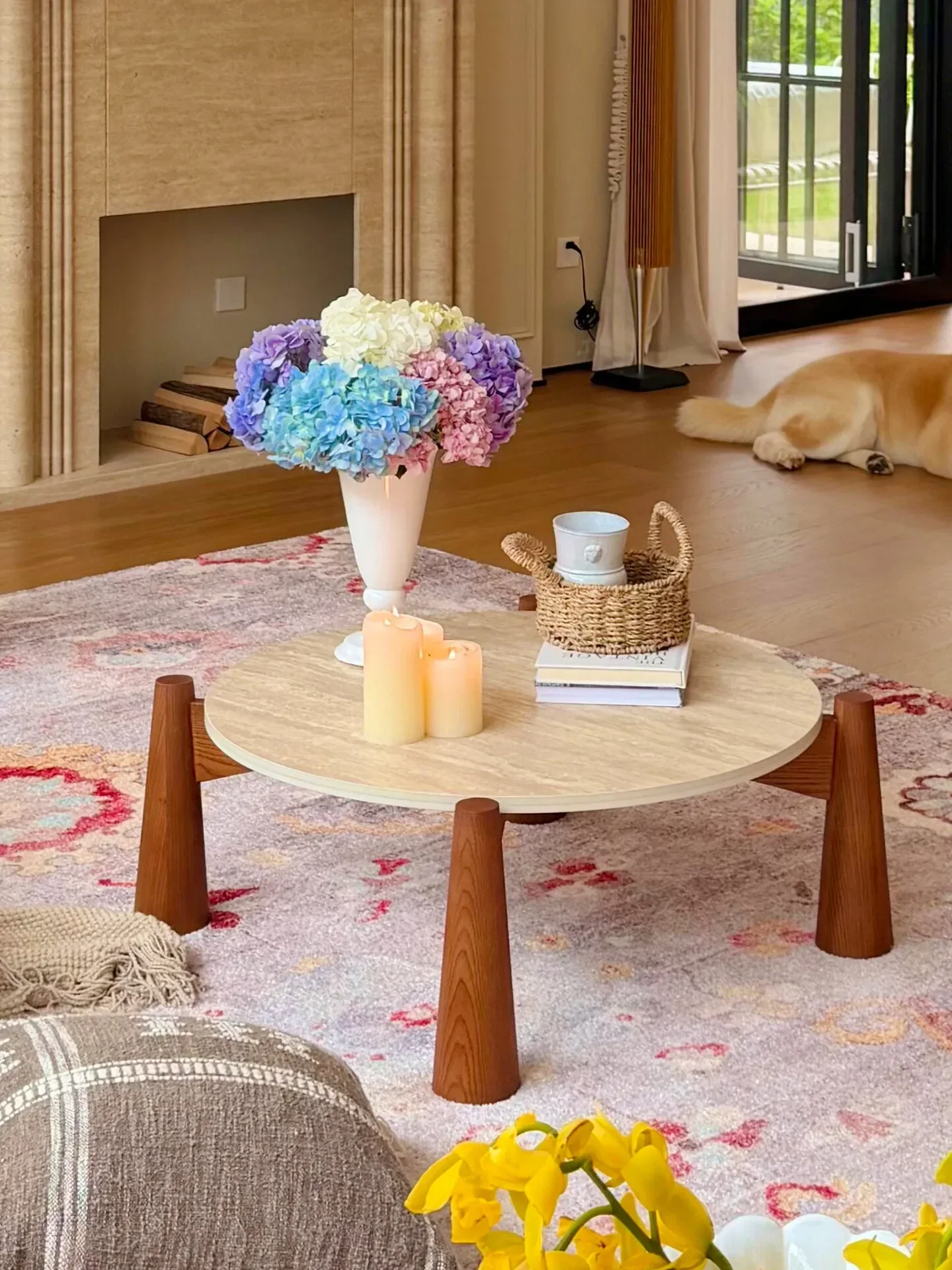Round coffee table small apartment living room solid wood tea table advanced sense