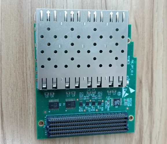 

For FMC to 4 10-Gigabit optical ports SFP VITA57.1 Standard Standard HPC