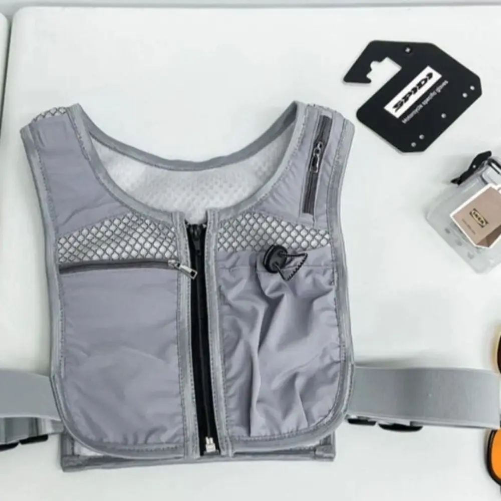 

with Pockets Reflective Running Vest Pack Breathable Adjustable Running Hydration Vest Bag Convenient Multifunctional
