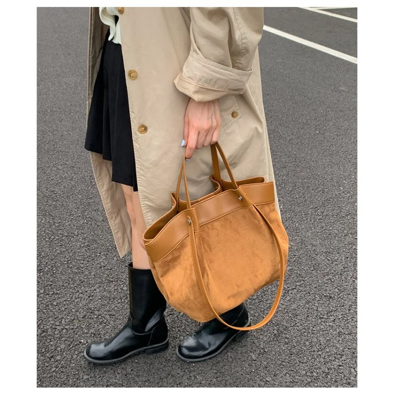 

Famous Designer Women's Tote Bag, Leather Crossbody Shoulder Purse, Elegant Handbag for Ladies Classic