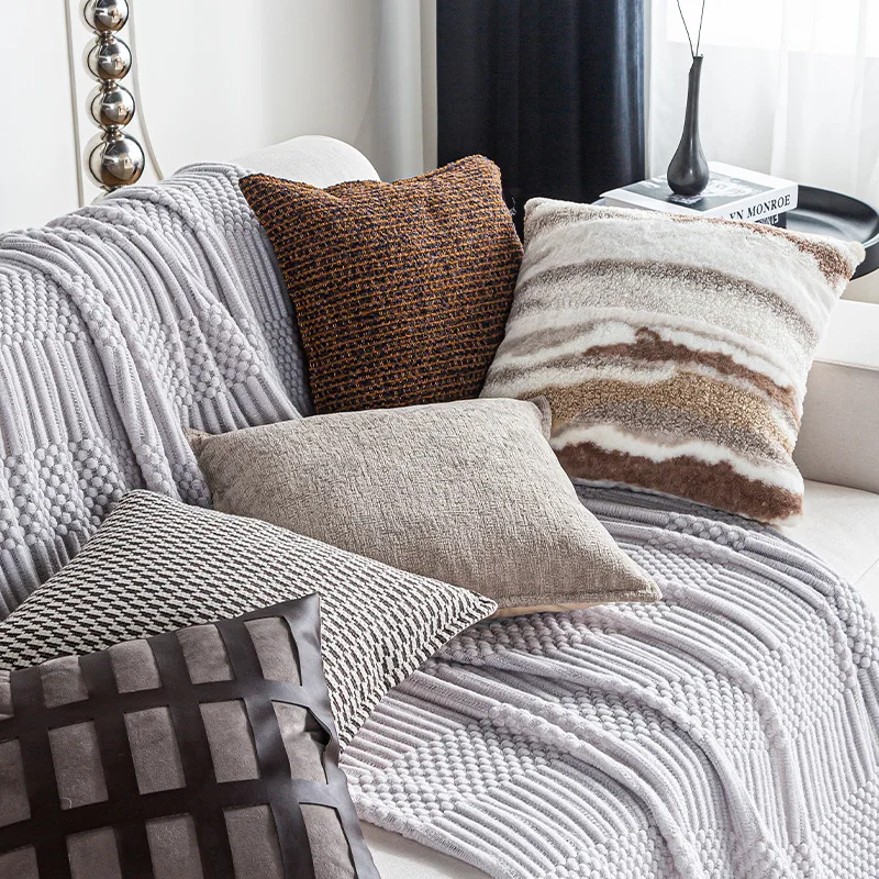 Modern High-end Gray Brown Cushion Cover Geometric Hollow Jacquard Pillow Covers Decorative Fashionable Home Decor Pillow Case