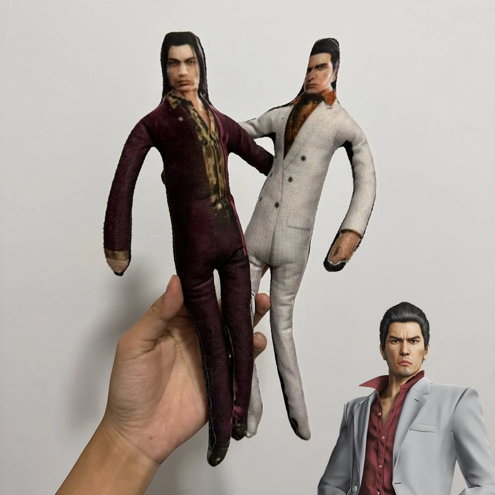 Jogo yakuza kiryu kazuma cosplay pelúcia algodão boneca mascote fino twistable forma quarto modelo abstrato decoração presente