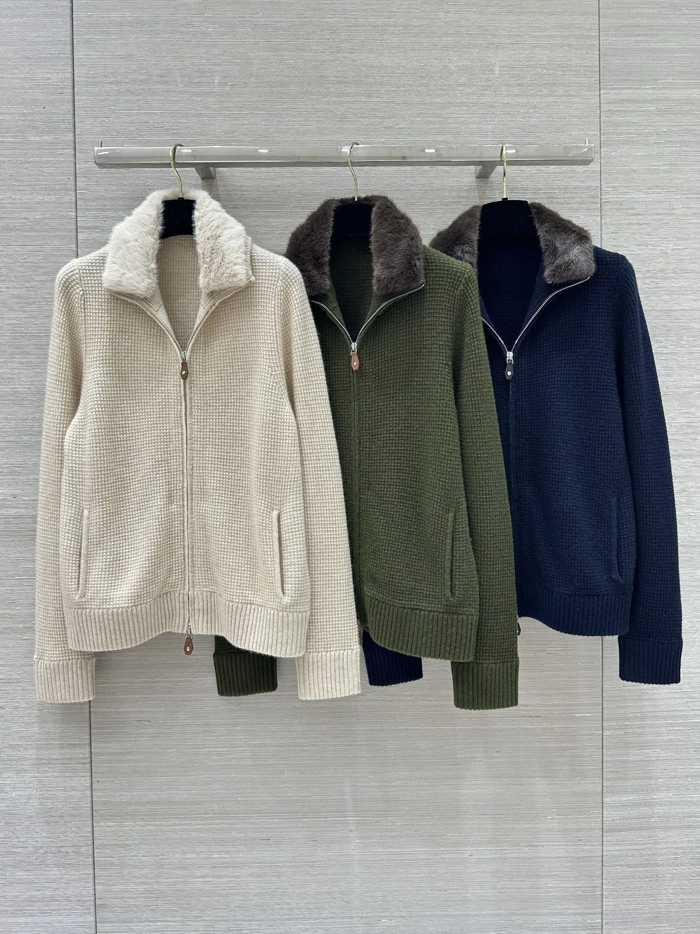 2024 Autumn And Winter New Style Fashionable And Elegant Loose Detachable Fur Collar Cashmere Cardigan Jacket For Women