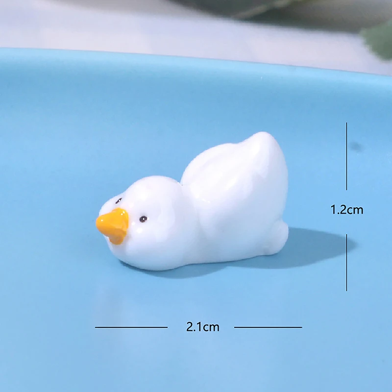 1PC Cute Mini Yellow Ducks Ornament Tiny Duck Resin Handicraft Dollhouse Decorations Mini Diy Home Car Decor Resin Toy Gift