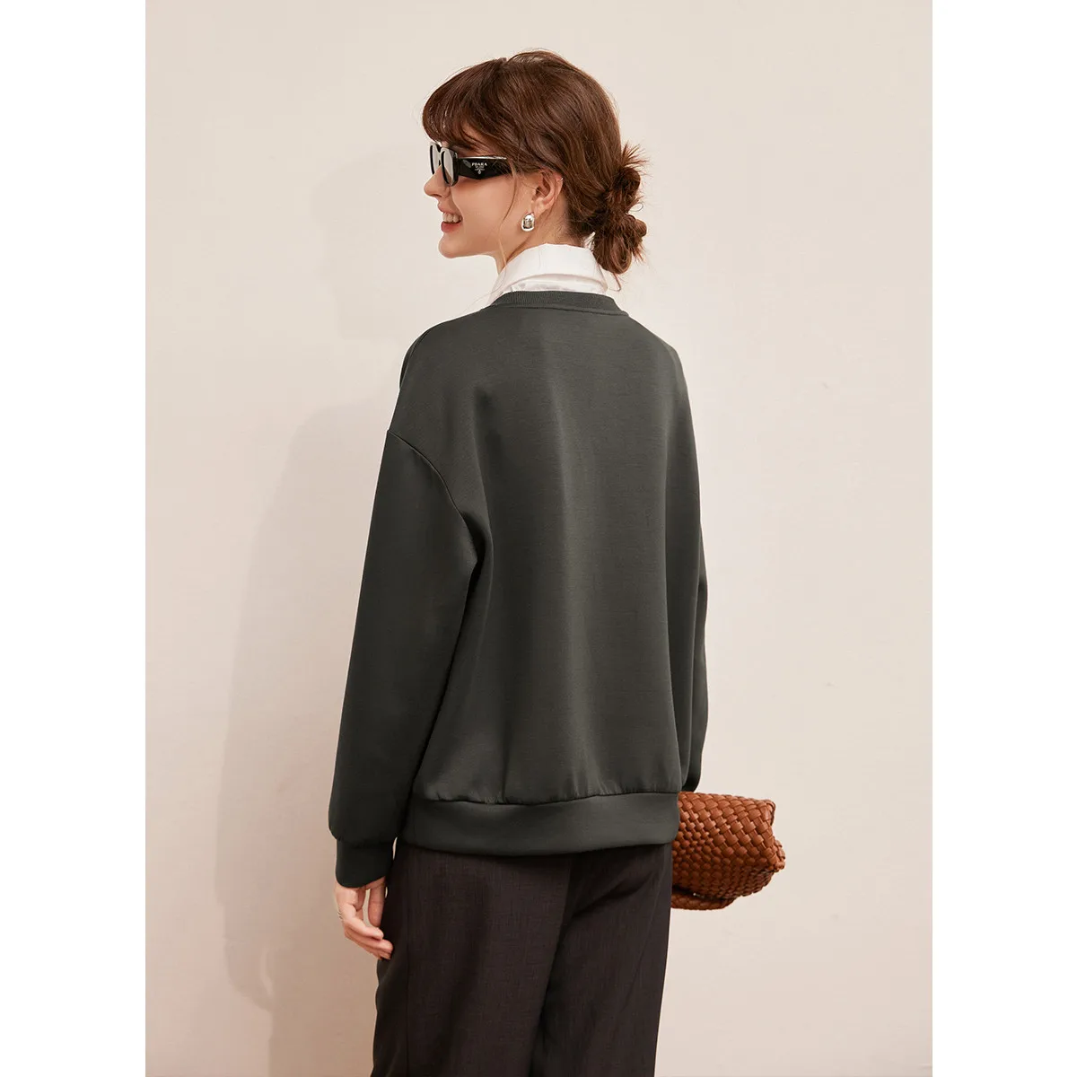 LOUIS YAO 2025 Autumn Color Blocked Printed Nail Bead Hoodie Relaxation Hoodie Head Dropped Shoulder Sleeve Women's Hoodie