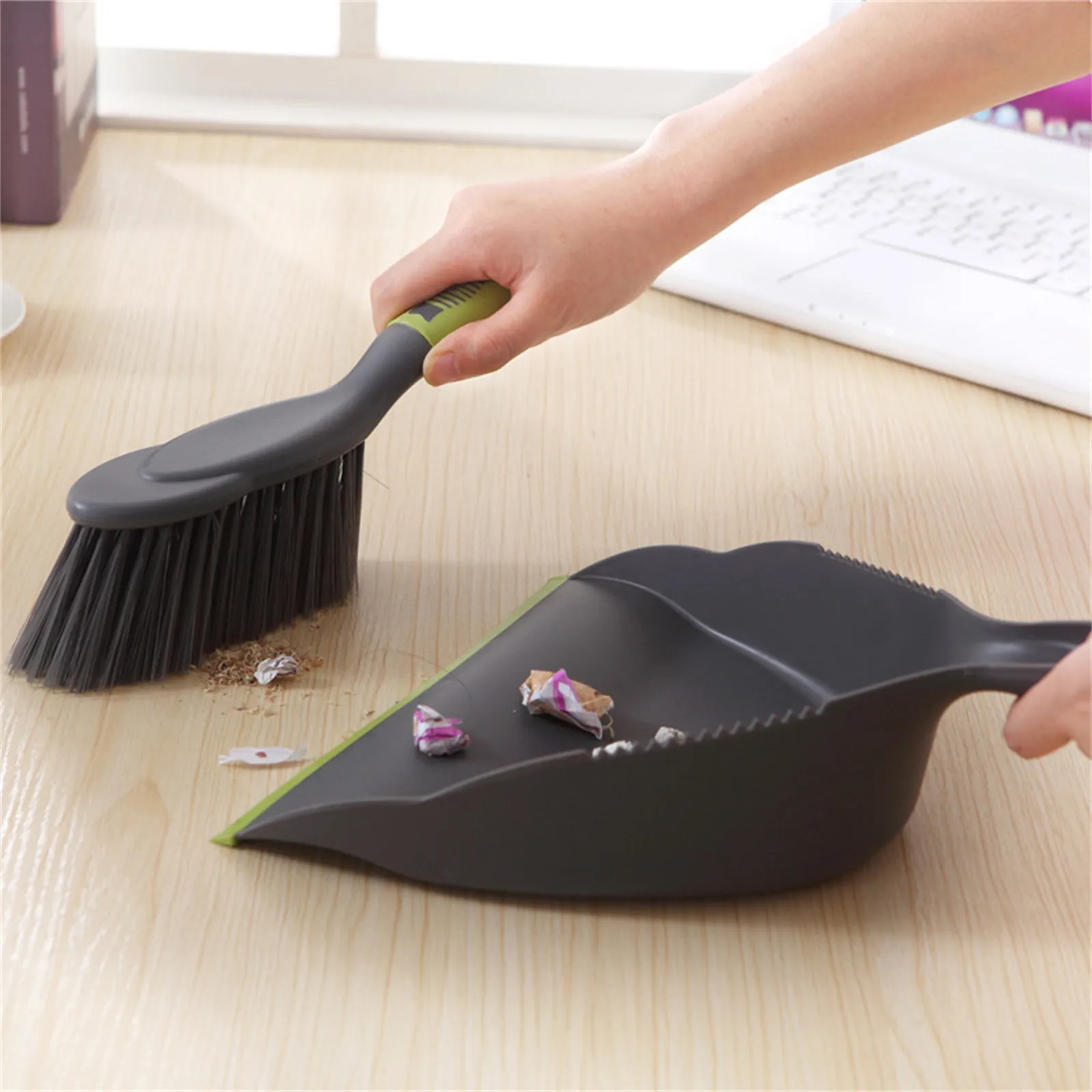 Mini Desktop Cleaning Brush Keyboard Brush Small Brooms Dustpan Shovel Set Desktop Cleaning Tool Compact Brooms Set