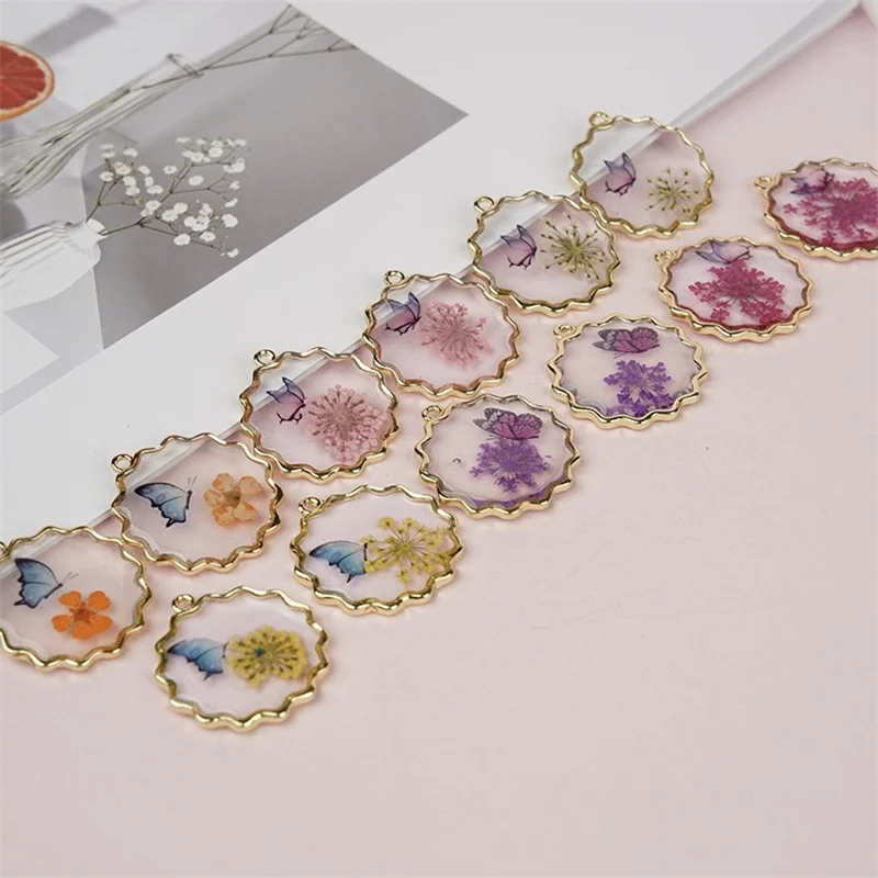 

Min order 20pcs/lot dried flower/butterfly core rounds shape alloy floating locket charms beads diy jewelry garment accessory