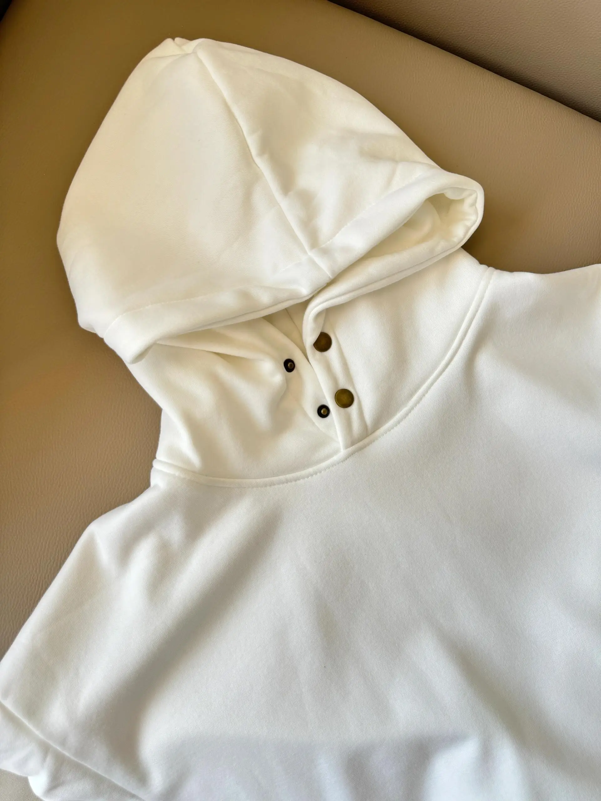 

Мужская толстовка с пуговицами в американском винтажном стиле, новая свободная куртка BF, молодежная модная повседневная одежда с длинными рукавами