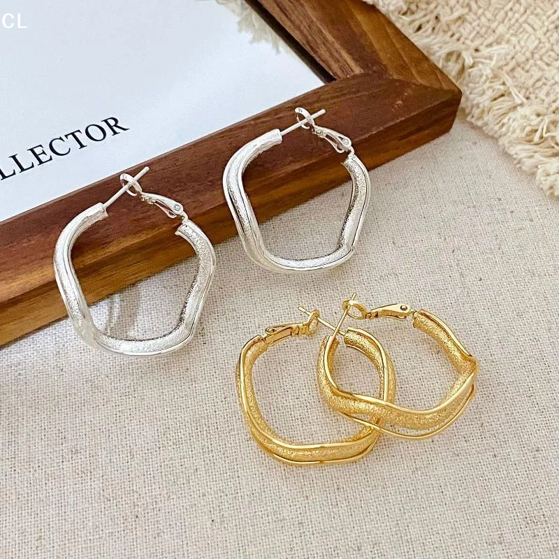 Multi‑layer Twisted Metallic Hoop Earrings Irregular Wave Circircle Earrings For Women Ear Jewelry Party Daily Decor Accessorie