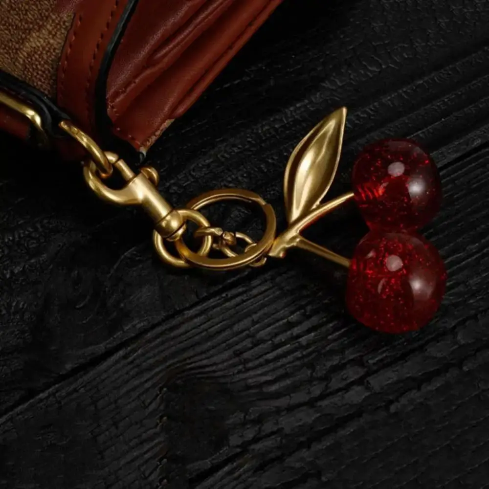 Cherry Charm Pendant Cherry Pendant Shoulder Bag Decoration Fruit Leaf Shape Keychain Exquisite Keyring Holder Glittery Resin