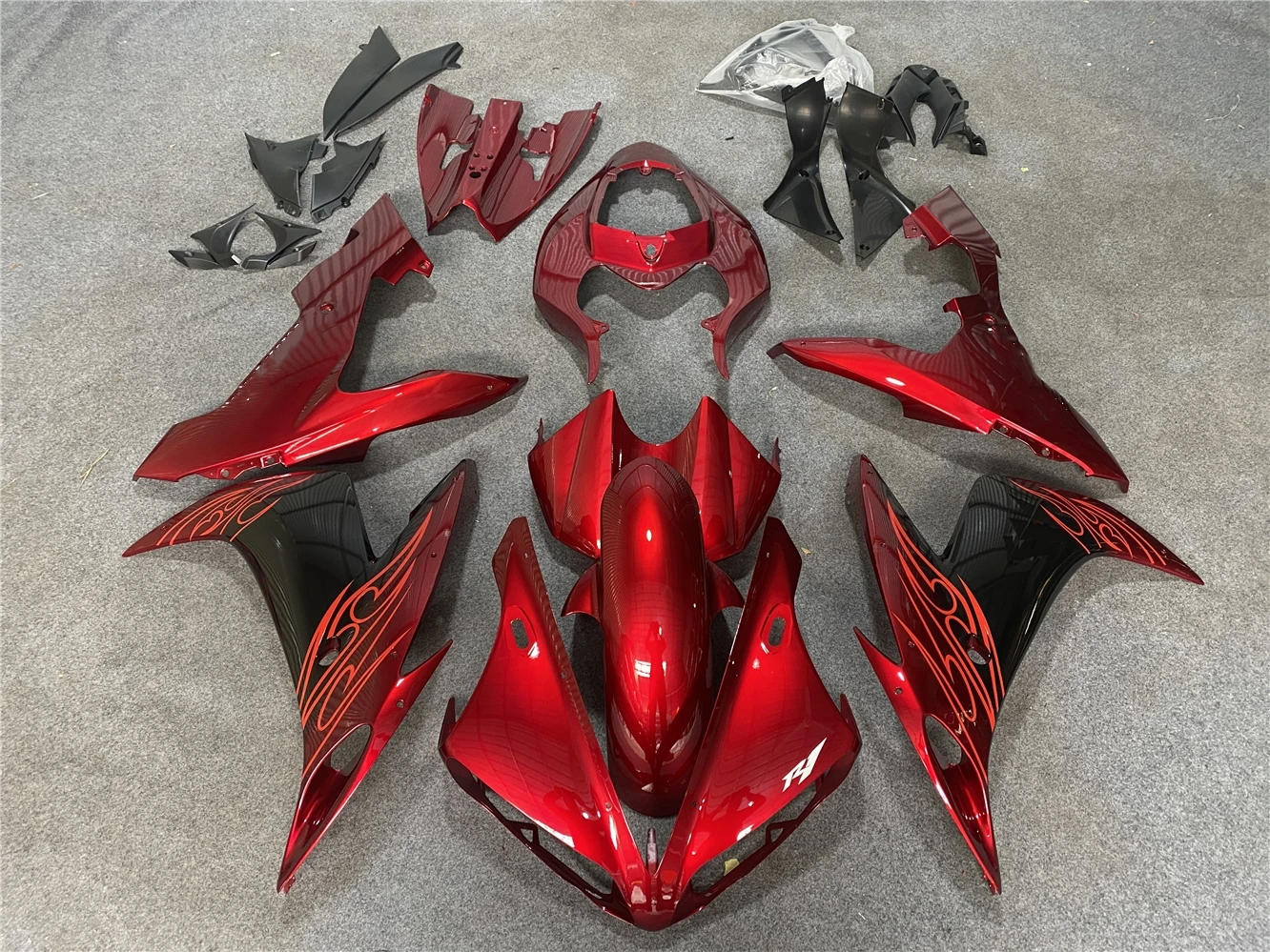 Motorcycle Fairing Kit Suitable for Yamaha R1 04-06 YZF1000 2004 2005 2006 Fairing Black Burgundy