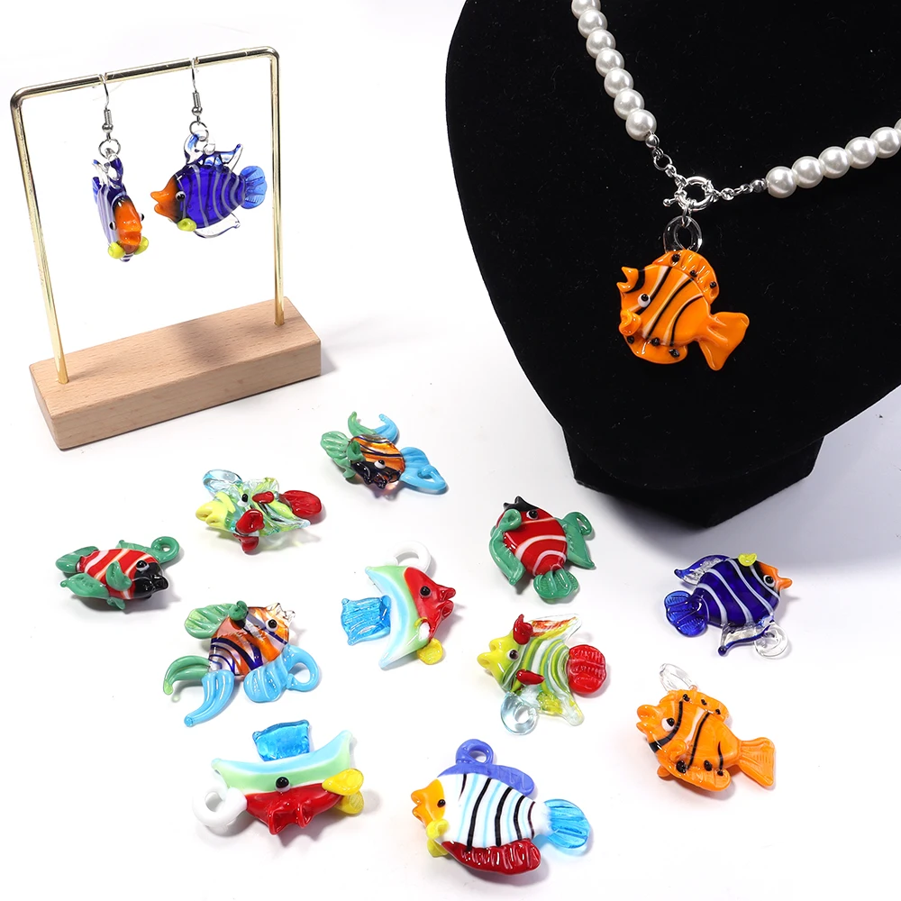 

2pcs/lot Glass Tropical Fish Pendants Colorful 3D Ocean Charms Pendant For DIY Jewelry Making Necklace Necklace Findings