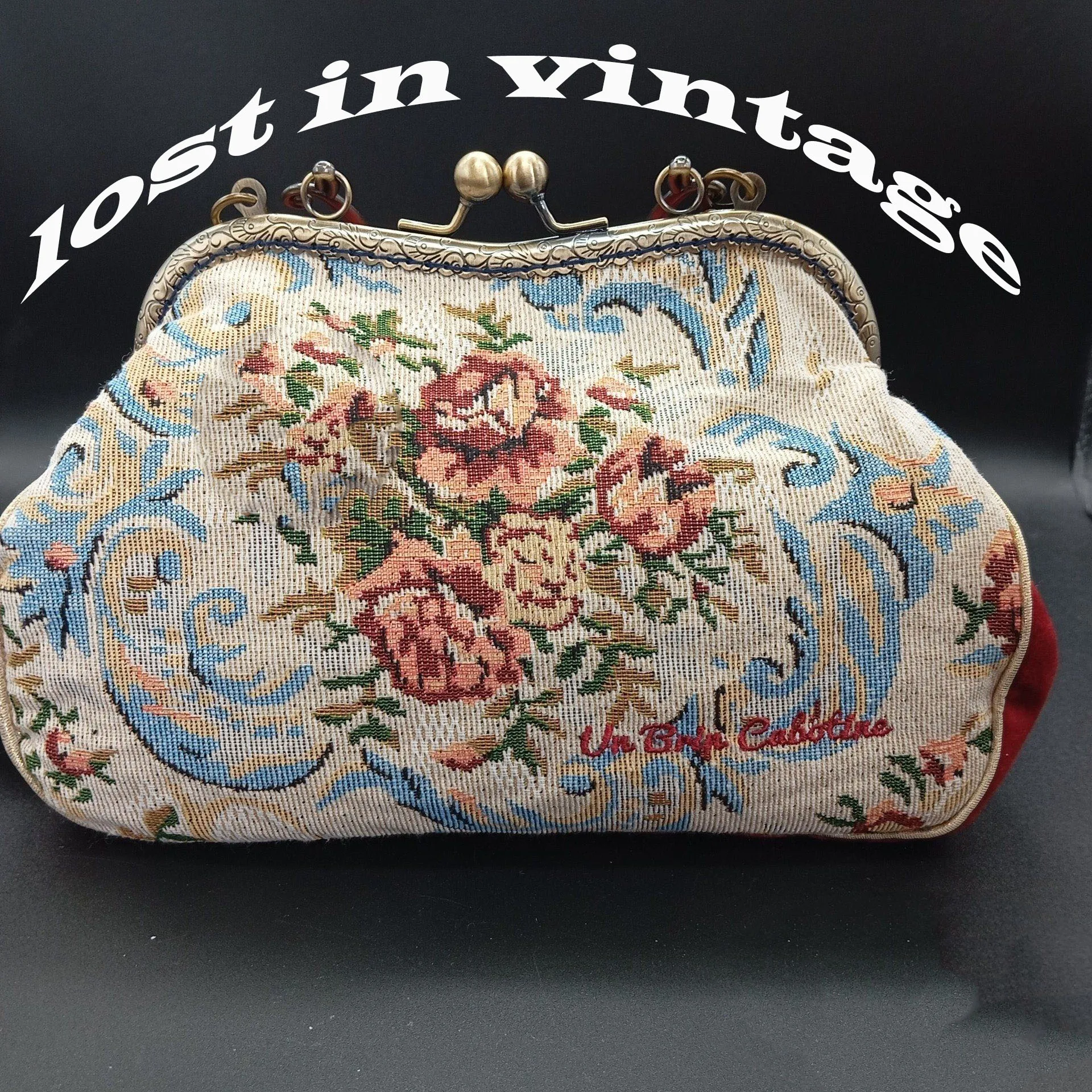 Lost in vintage Jacquard Purse Ttapestry fabric 27x18x11cm woven with bouquets of roses on a beige background metal clasp Clutch
