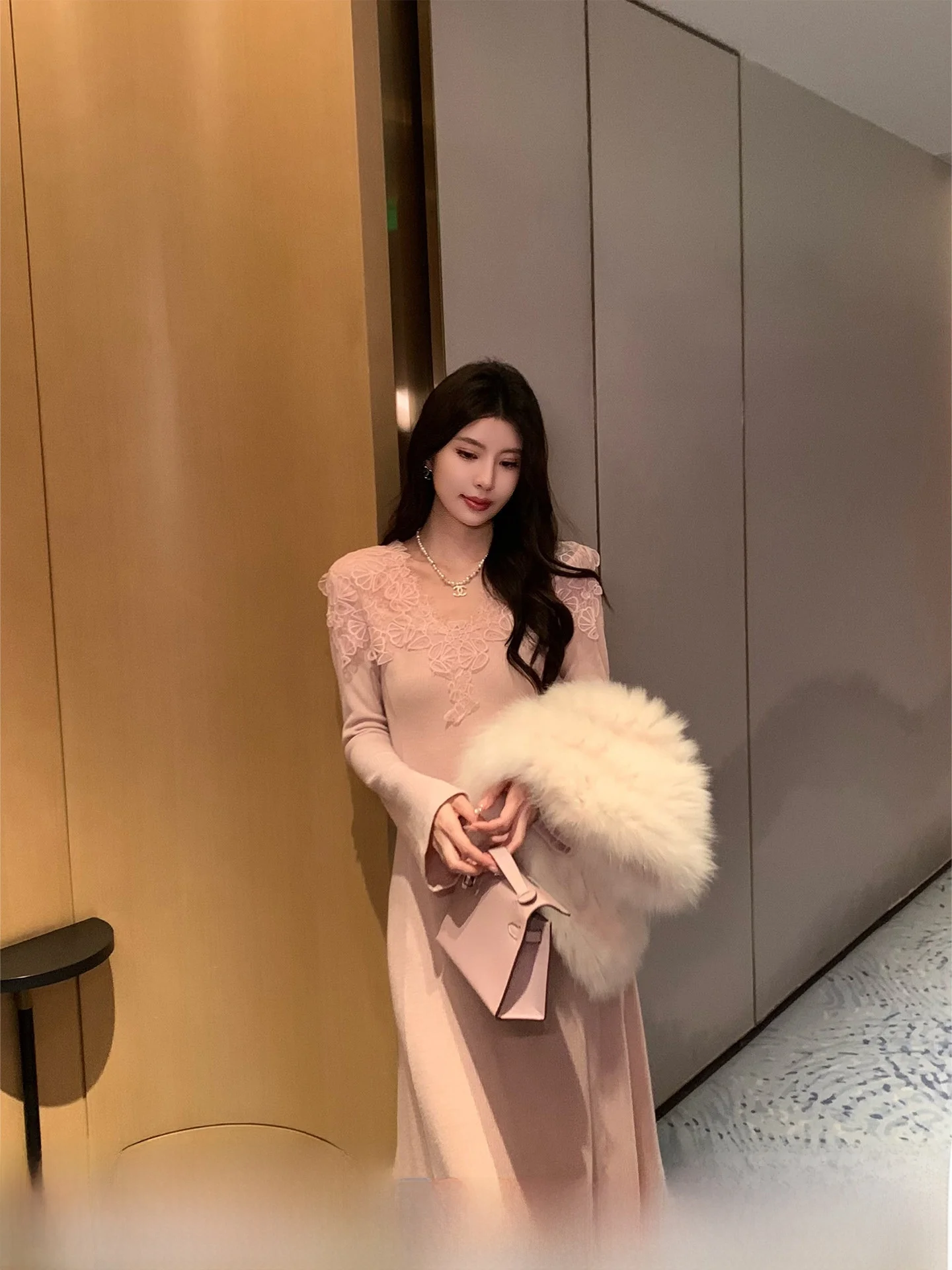 

Женское зимнее трикотажное платье Kun Total с длинным рукавом, розовое, с завышенной талией, повседневное, фасон H, из полиэстера и вискозы, для спа-процедур