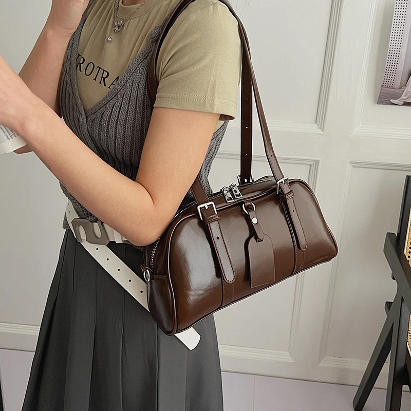 

Women's PU Leather Boston Bag Adjustable Strap Buckle Detail Casual Daily Fashion Crossbody Shoulder Bag 2026 New Handbags