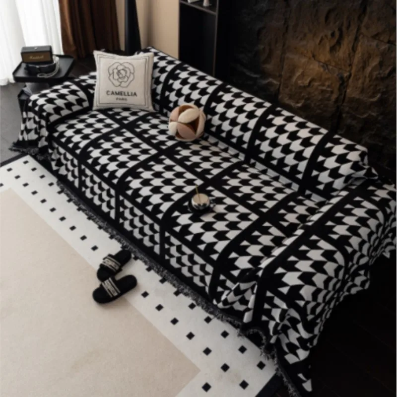 

2025 Spring All-season Chenille Camping Picnic Sofa Cover housses de canapé Letters Funda Sofa Sofa Covers Mats Throw Blankets