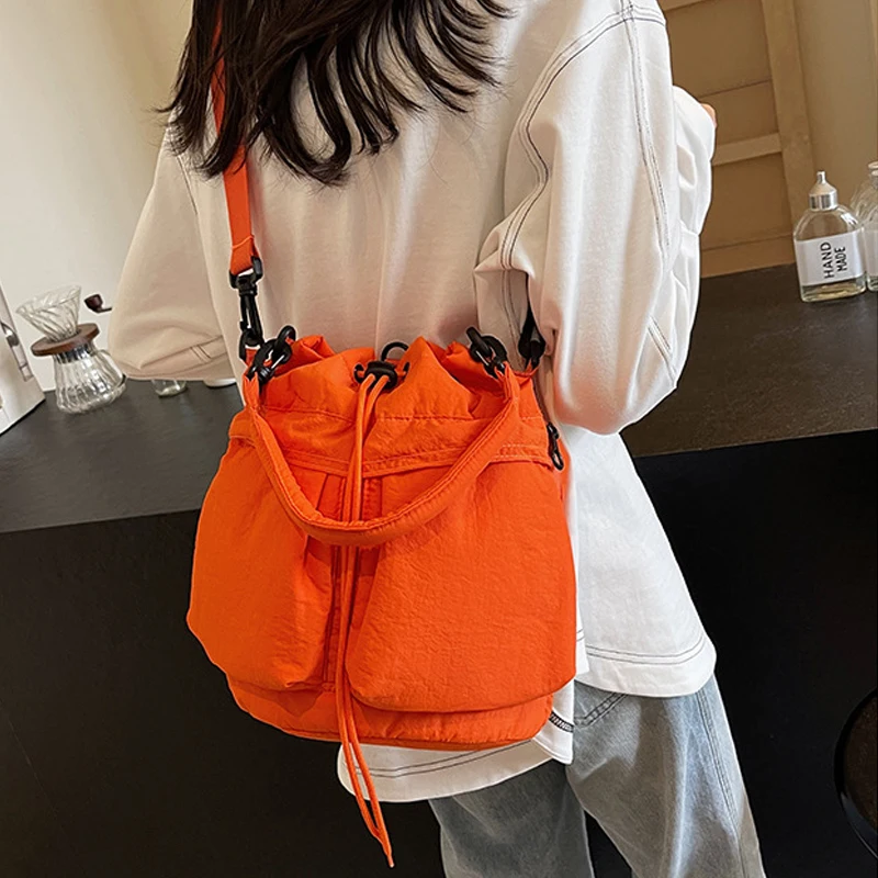 Casual Soft Puffer Bucket Bag Drawsting Padded Women Shoulder Bags Lightweight Nylon Handbags Simple Small Tote Shopper Purses