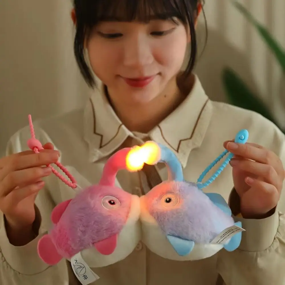 

Simulation Bobo Angora Fish Plush Doll Night Glowing Cartoon Magnet Kiss Fish Keychain Funny 20cm Glowing Fish Pendant