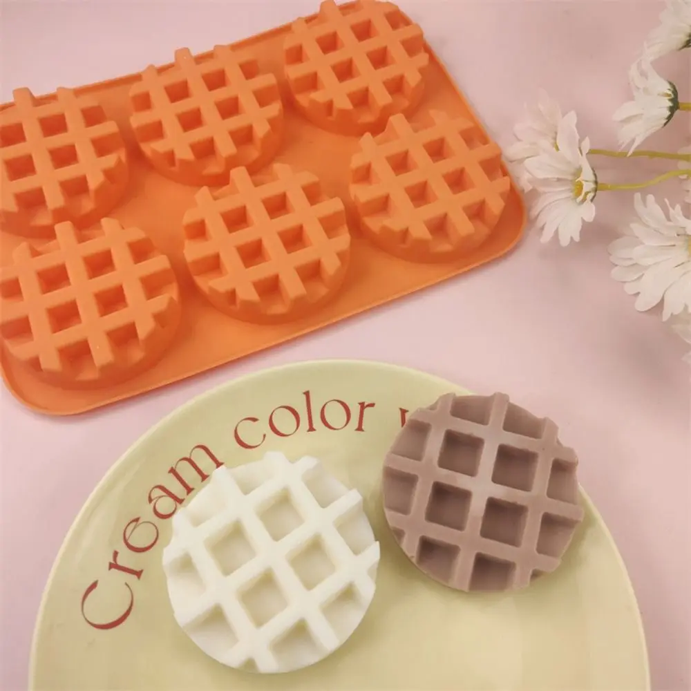 

Round Shape Silicone Waffle Mold Non-Stick 6 Cavity Muffin Cake Molds Heat Resistant Food Grade Chocolate Dessert Mold Oven