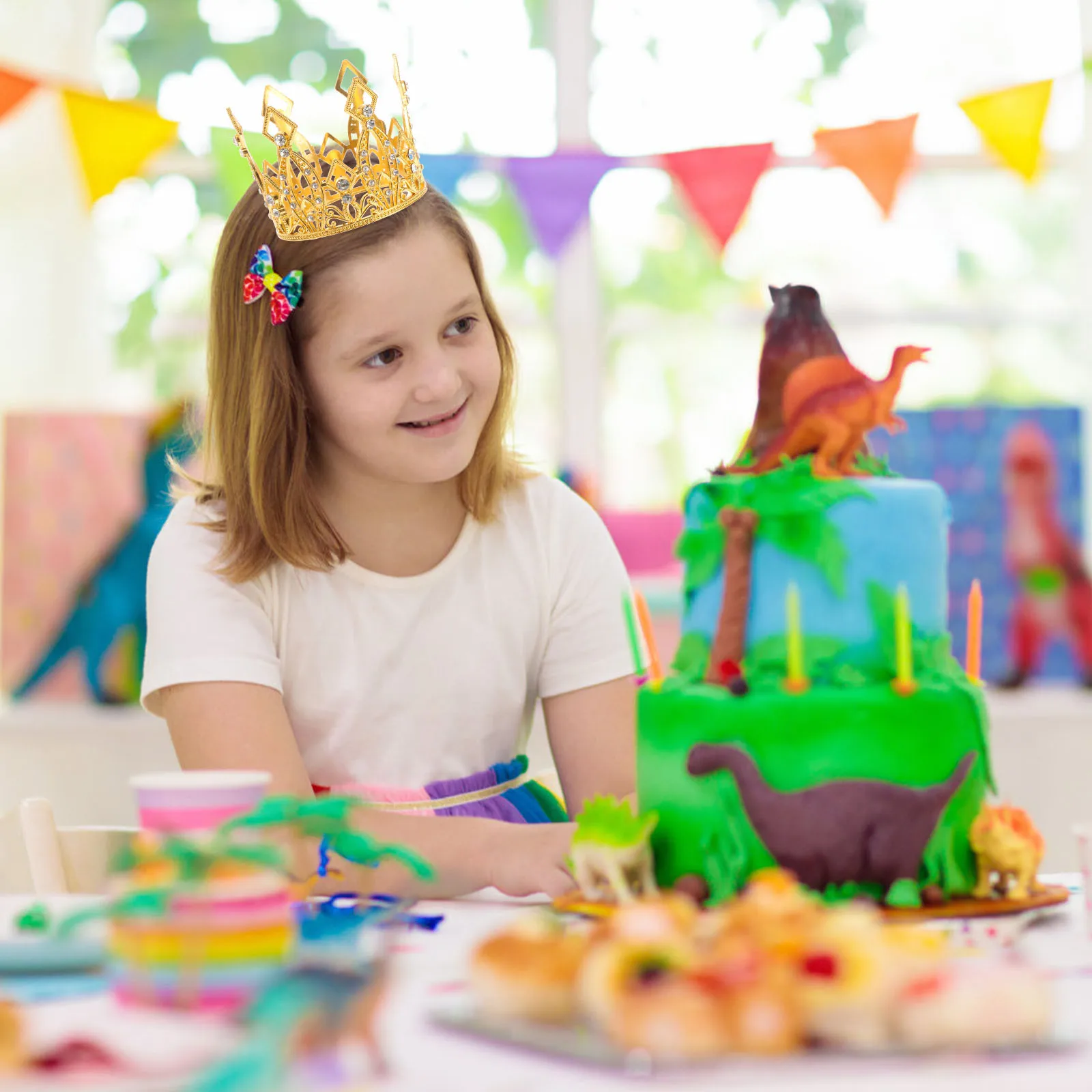 

Small Rhinestone Golden Cake Alloy Tiara Party Decoration Birthday Cake Topper Kids Crown Photography Prop