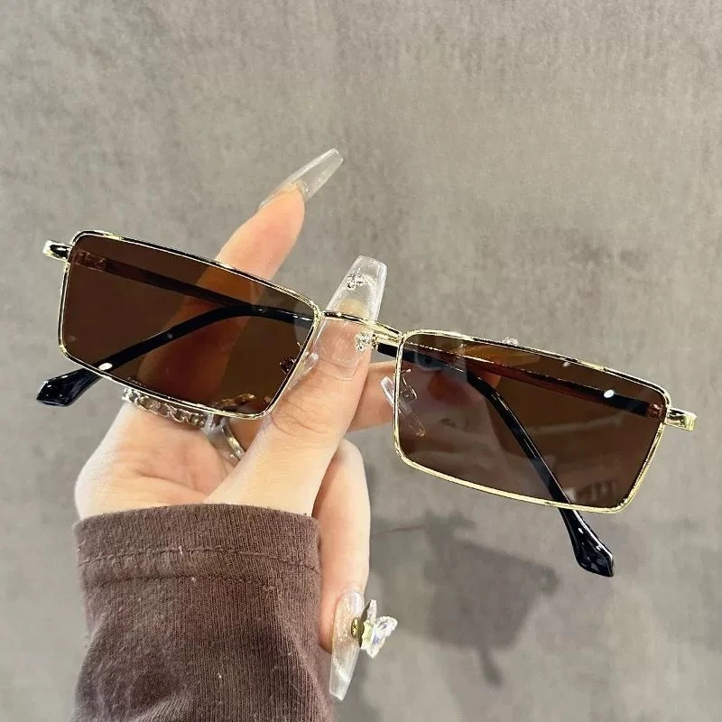 

Ретро-квадратные солнцезащитные очки для мужчин и женщин, винтажные металлические оправы, классические очки для путешествий, вождения, активного отдыха, с защитой от УФ-излучения (UV400), для походов и рыбалки