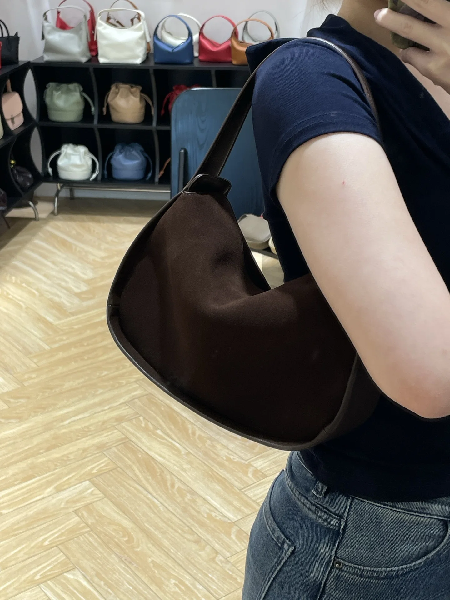 Borse a tracolla a spalla da donna Fahsion in pelle scamosciata di vacchetta Borsa da donna di lusso in pelle di design di alta qualità Borsa da donna con croce Hobos