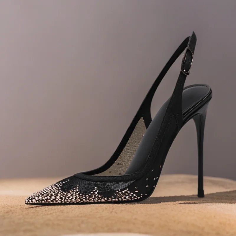 

Сексуальные босоножки на высоком каблуке с открытым задом, сетчатые, черные, с острым носком, украшенные стразами, новые, больших размеров