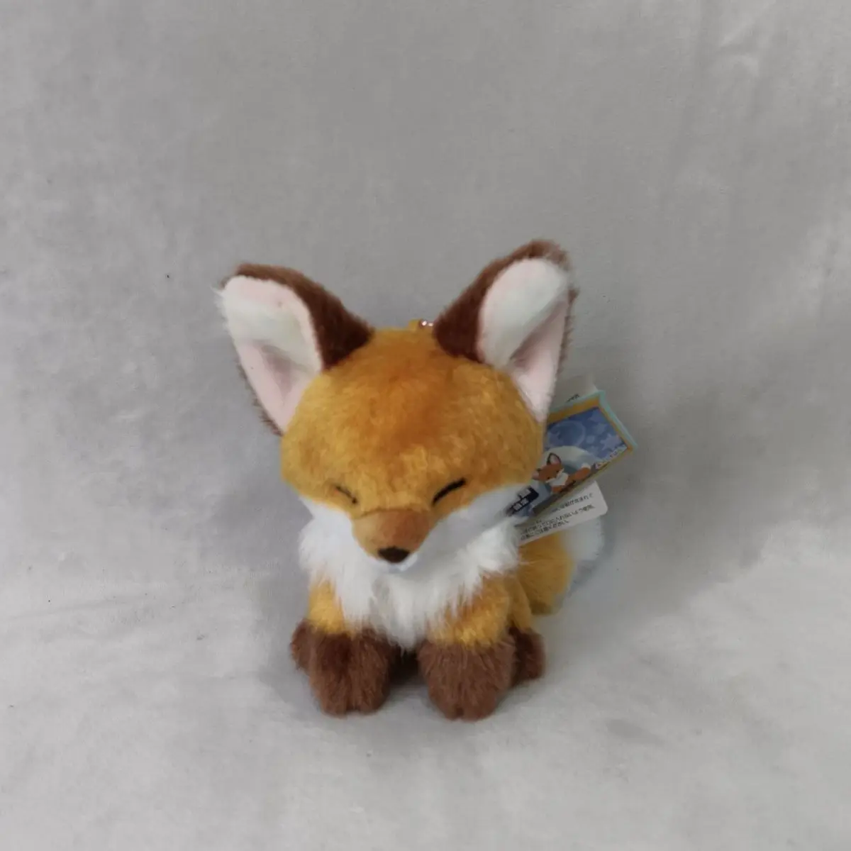 10cm Japanischer Koreanischer Beliebter Brauner Fuchs Anhänger mit Schielenden Augen Mini-Puppe Taschen-Schlüsselanhänger Niedlicher Rucksack-Hängeornament Mädchen-Geschenk – Detail 4