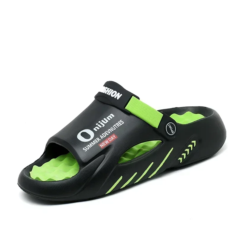 صنادل رجالية صيفية جديدة خفيفة الوزن ومريحة للتنفس أحذية شاطئ كاجوال كبيرة الحجم للحديقة للرجال