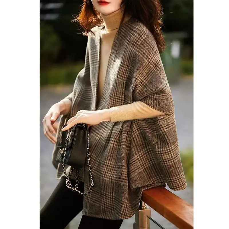 Woll mantel Frauen neue lose vintage plaid Western-stil Französisch cape mantel in herbst und winter 2023 casual mantel weibliche tops