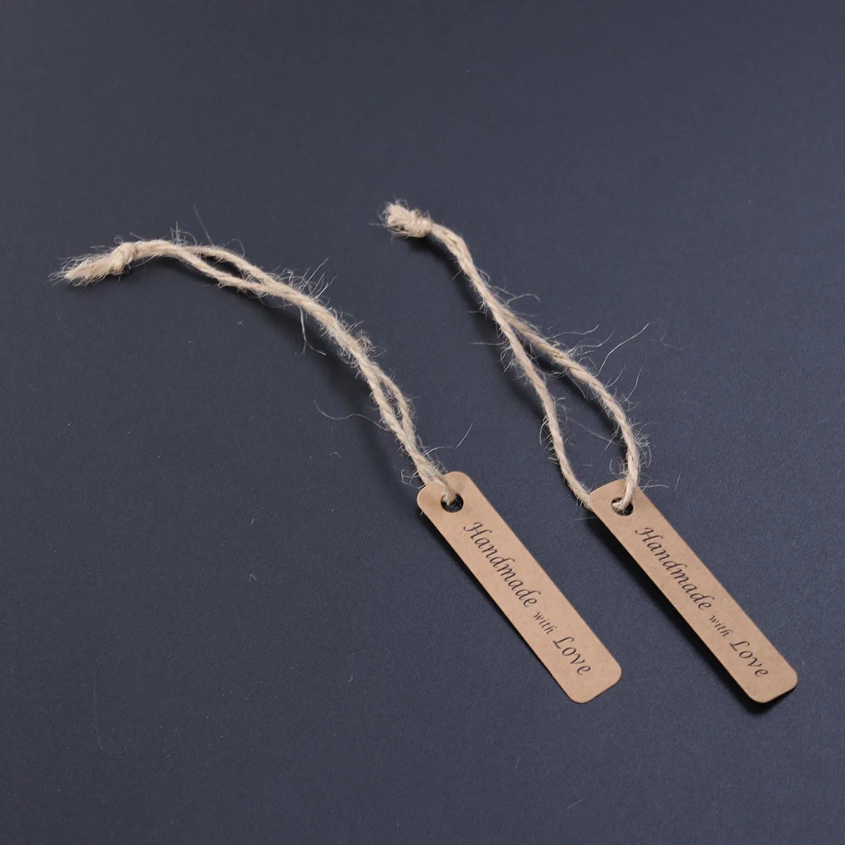 

100Pcs Kraft Paper Tags with Strings for Gift Favors Wedding Place Cards Baking Food Packaging Decorative Labels