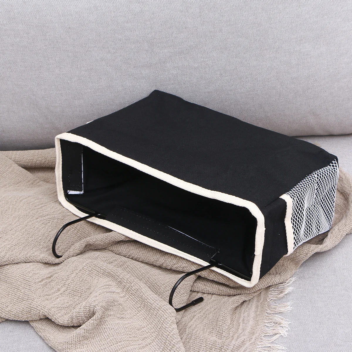 

1Pcs Felt Fabric Bedside Storage Bag Black Hanging Organizer Large Capacity Phone Chargers Snacks Holder for Dorm Car Bed Rails