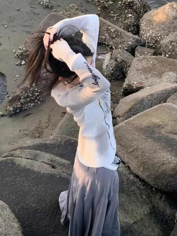 Y2k Vintage imprimé haut pour femme à manches longues t-shirts Streetwear coupe ajustée Slash cou sous-culture 2025 automne femme mode japonaise nouveau