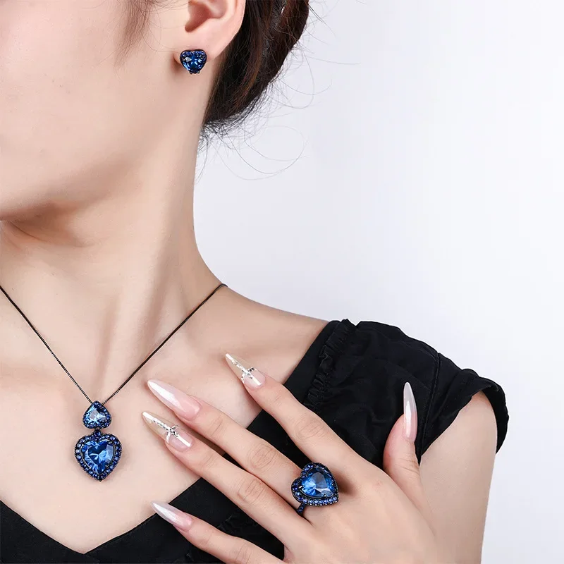 S925 Silver Plated 18K Gold Plated PT950 Platinum Blue Spindle Heart-shaped Black Gold Set Female Main Stone 15*15