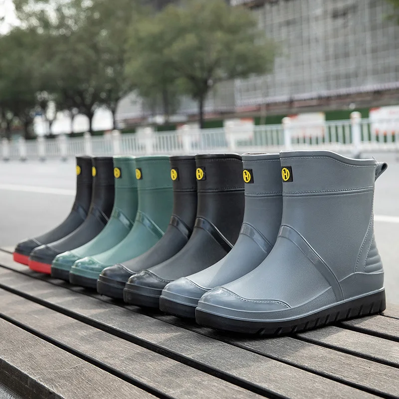 Fashion Mid-Calf Rain Boots Men's Water Shoes Wellies Waterproof Non-slip Kitchen Shoes Fishing Car Wash Work Shoes