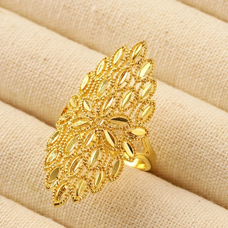 Huitan Hollow Out Gold Color Ring for Women Daily Wearable Accessories Low-key Versatile Jewelry for Engagement Ceremony