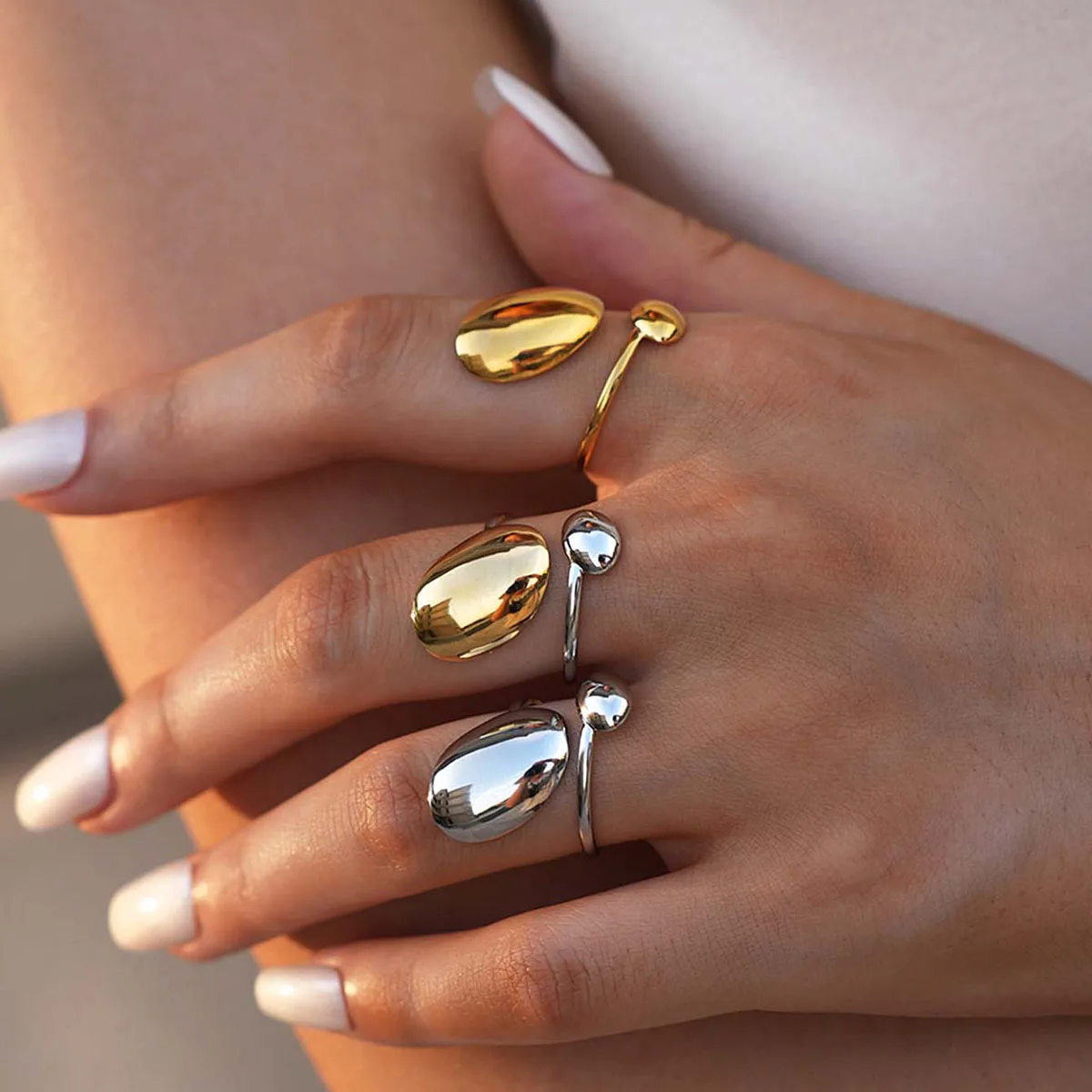Fashion Geometry Smooth Design 316L Stainless Steel Rings 18K Gold Plated Waterproof Quality Jewelry For Daily Wear Vacation Etc - Detail 1