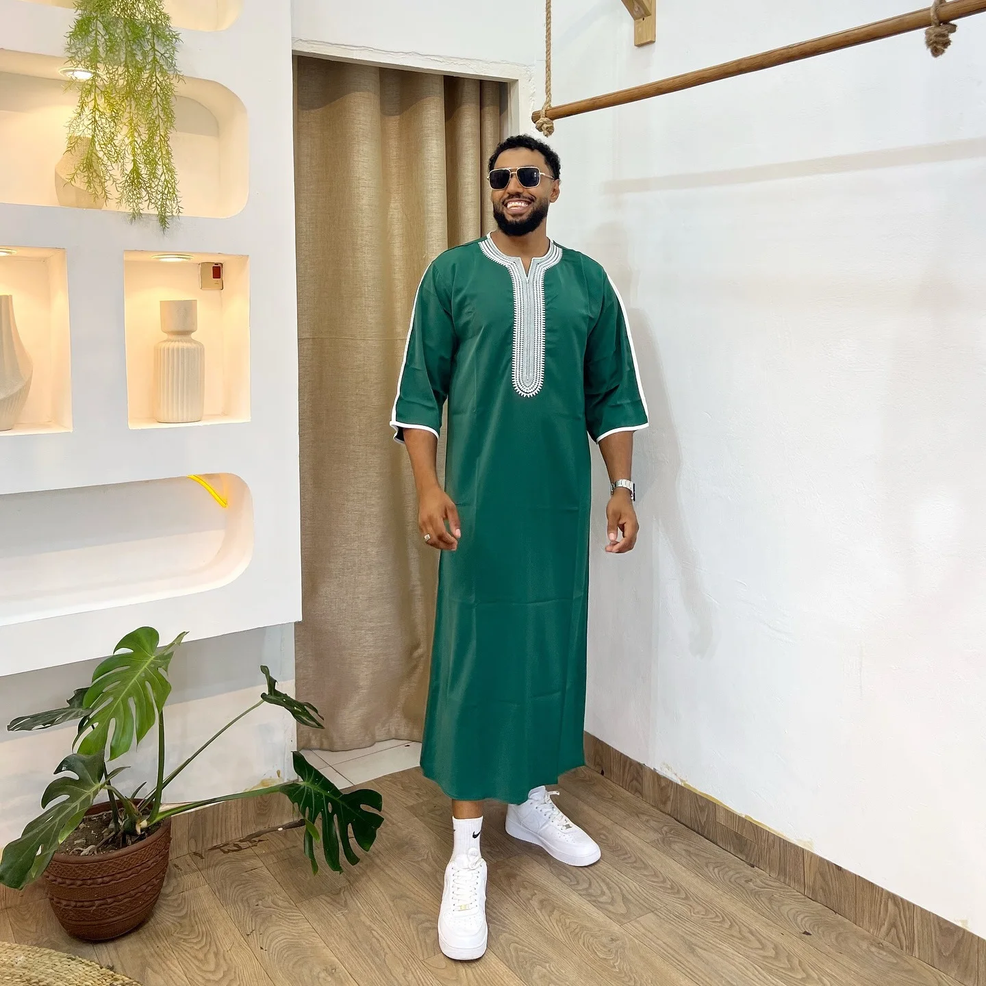 

Muslim Men's Short-sleeved Embroidered Robe In Moroccan Style, Islamic Men's Prayer Robe Ramadan Dubai Luxury Islam Elegant