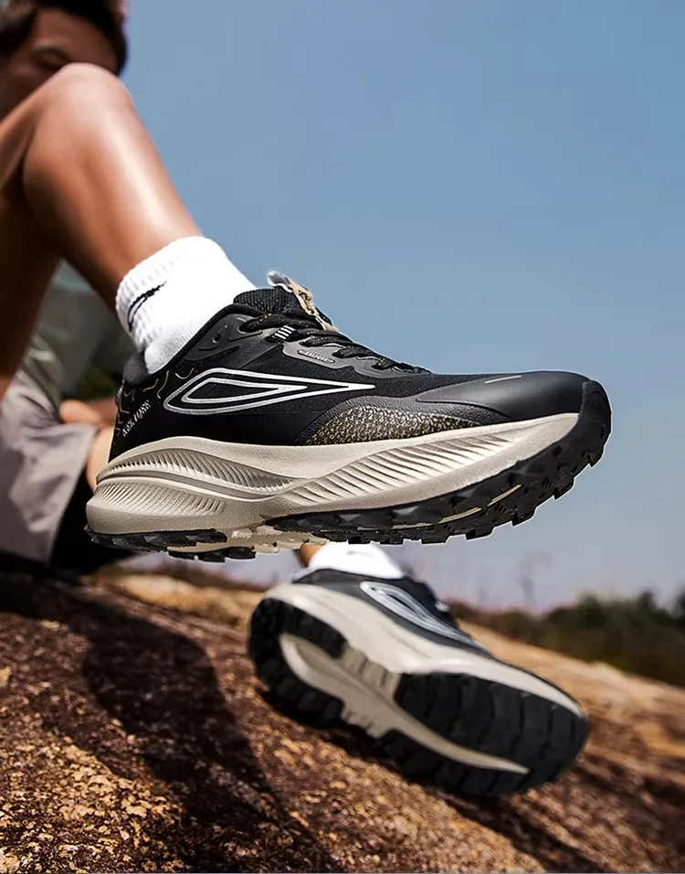 

Новинка 2026 года: Высококачественные, прочные кроссовки для мужчин и женщин — дышащие, долговечные и нескользящие.