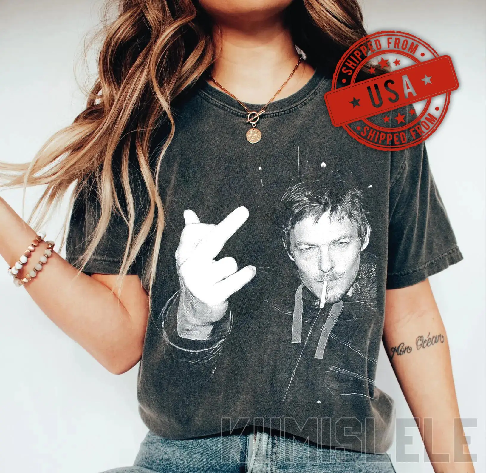 Daryl Dixon Shirt, Norman Reedus Vintage T-Shirt, The Walking Dead Middle Finger, Retro Bootleg Style Rap Tee, Black Shirt