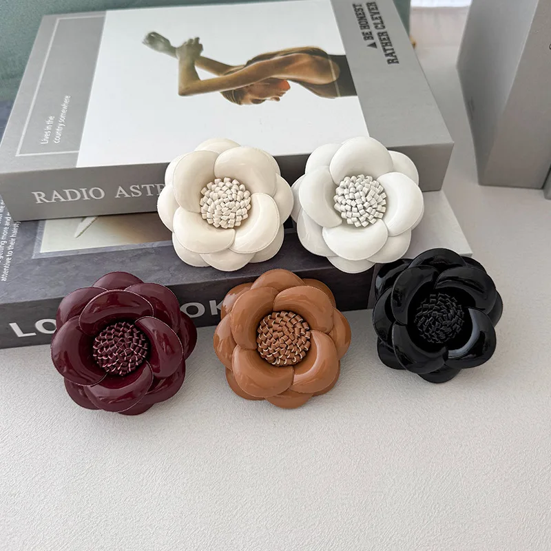 

7CM New Mirror PU Leather Camellia Brooch Women's Jewelry Accessory Pin Banquet Party Gift Corsage