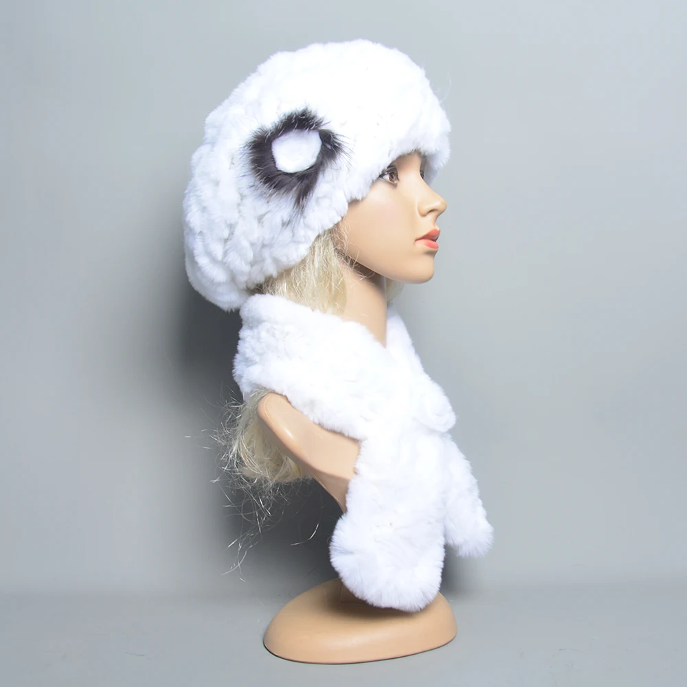 2024 nuove donne di inverno caldo vero cappello di pelliccia di coniglio Rex con sciarpa di pelliccia di coniglio Rex naturale 2 pezzi set copricapo di moda e silenziatore